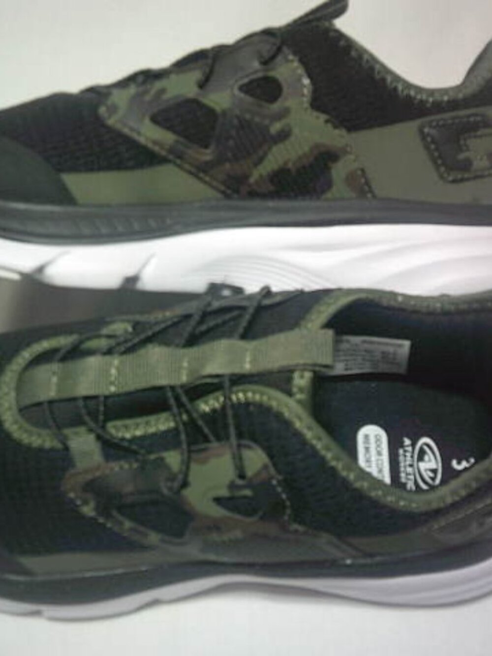 NEW ATHLETIC WORKS BOYS SIZE 3 MEMORY FOAM ODOR CONTROL SNEAKERS TENNIS SHOES 👦